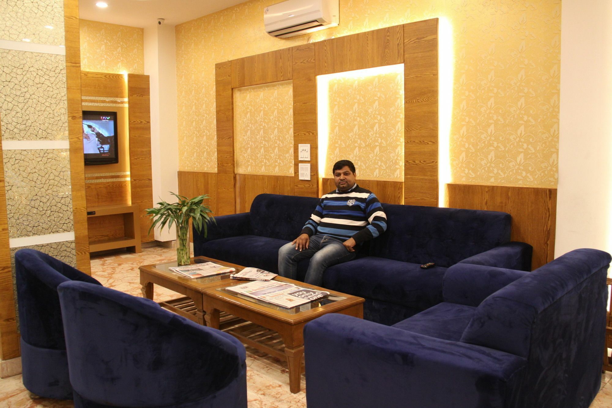 Hotel Golden Oasis - A Well Hygiene Property Paharganj Kültér fotó